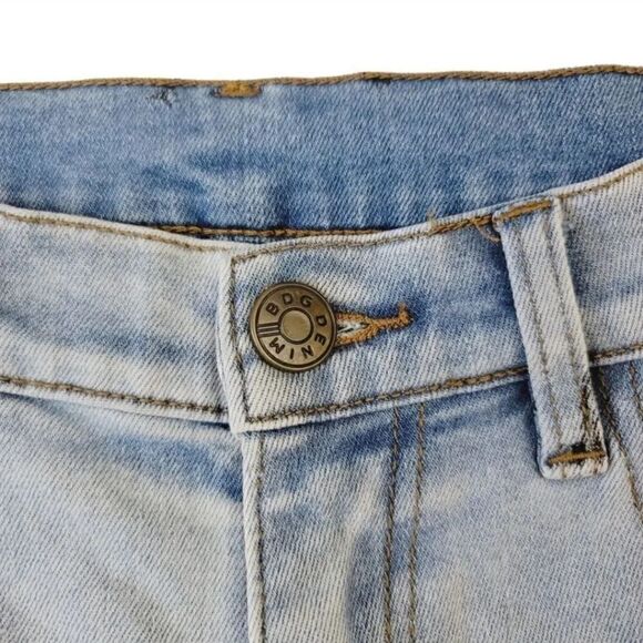 Urban Outfitters BDG High Rise Jean Girlfriend Doodle Denim Light Wash Size 27 - Picture 7 of 12